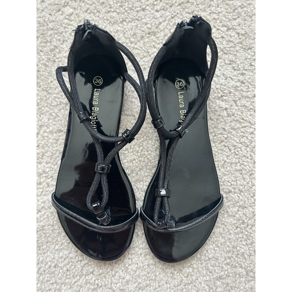 Women Laura Biagiotti Black Glam Patent Ankle Strap Flat Flip Flop Sandals Sz 6